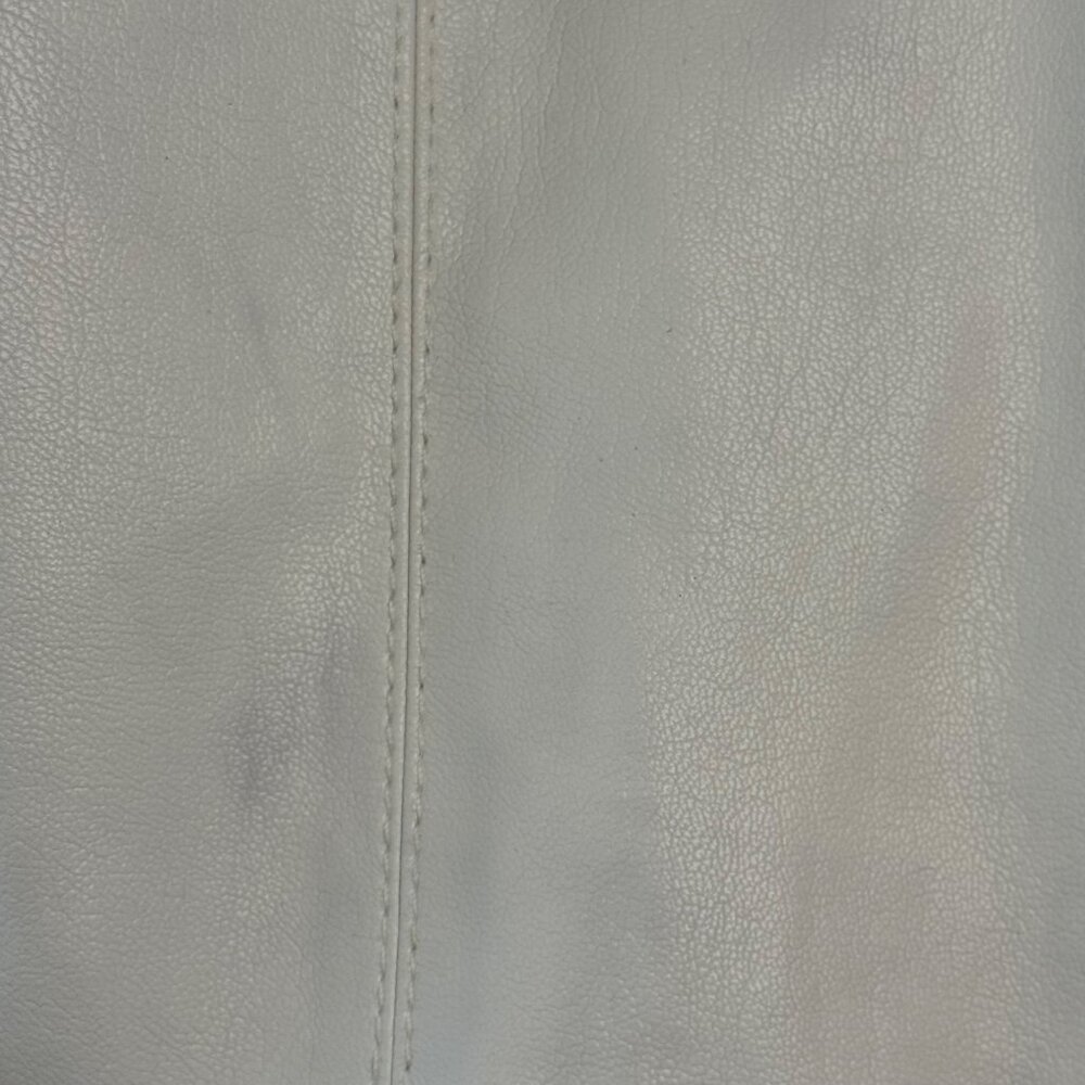 ALICE + OLIVIA Edyth Vegan Leather Top Womens XS Oversized Crop Button Shirt - Picture 6 of 8